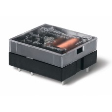 Миниатюрное универсальное электромеханическое реле монтаж на печатную плату плоские выводы с шагом 3.5мм 1CO 10A контакты AgCdO катушка 6В DC (чувствит.) степень защиты RTI